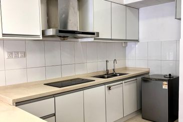 Renai Jelutong Residences