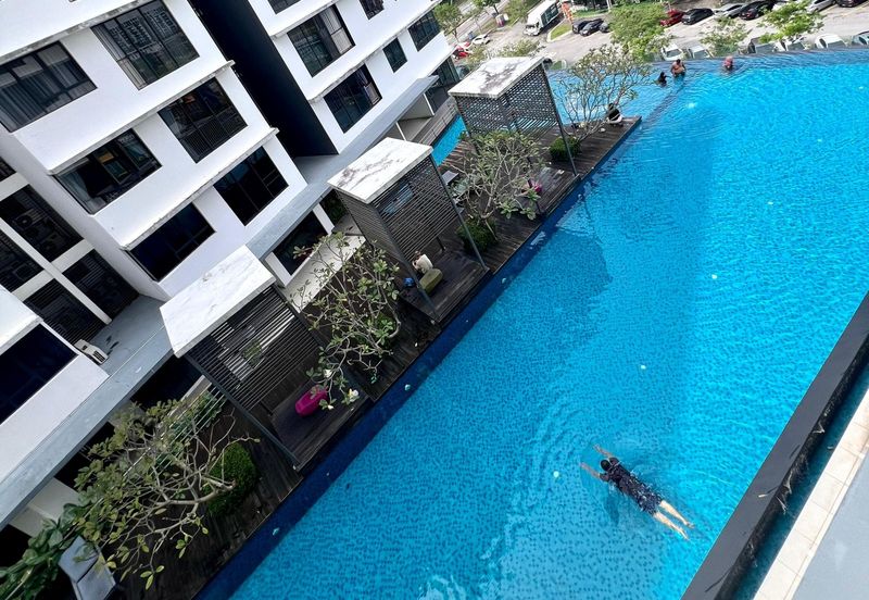 Renai Jelutong Residences