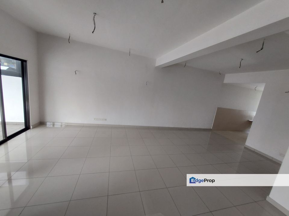 Large size, good location, ample parking, Selangor, Shah Alam