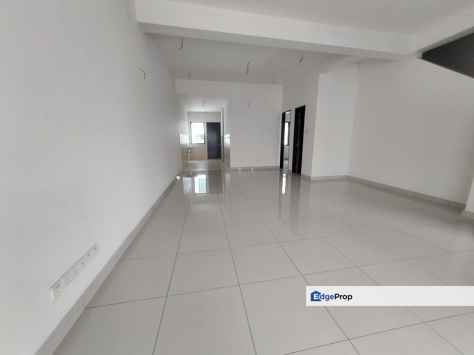 Large size, good location, ample parking, Selangor, Shah Alam