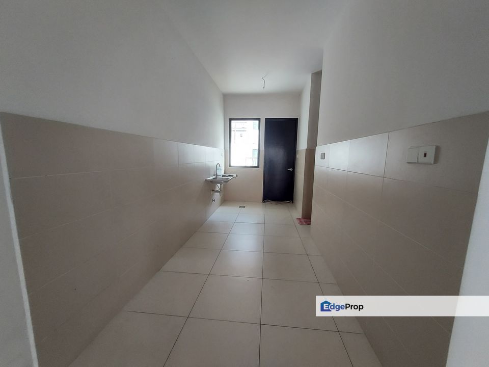 Large size, good location, ample parking, Selangor, Shah Alam