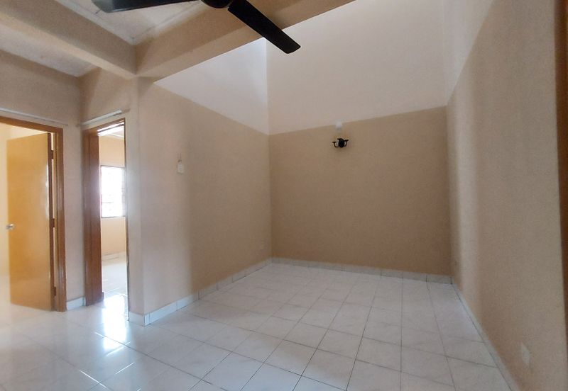 Jalan Spektrum U16 @ Taman Bukit Subang