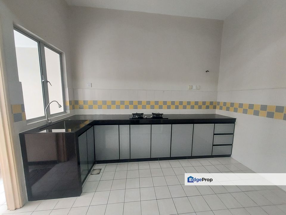 Newly painted, new kitchen cabinet, quiet area, Selangor, Shah Alam