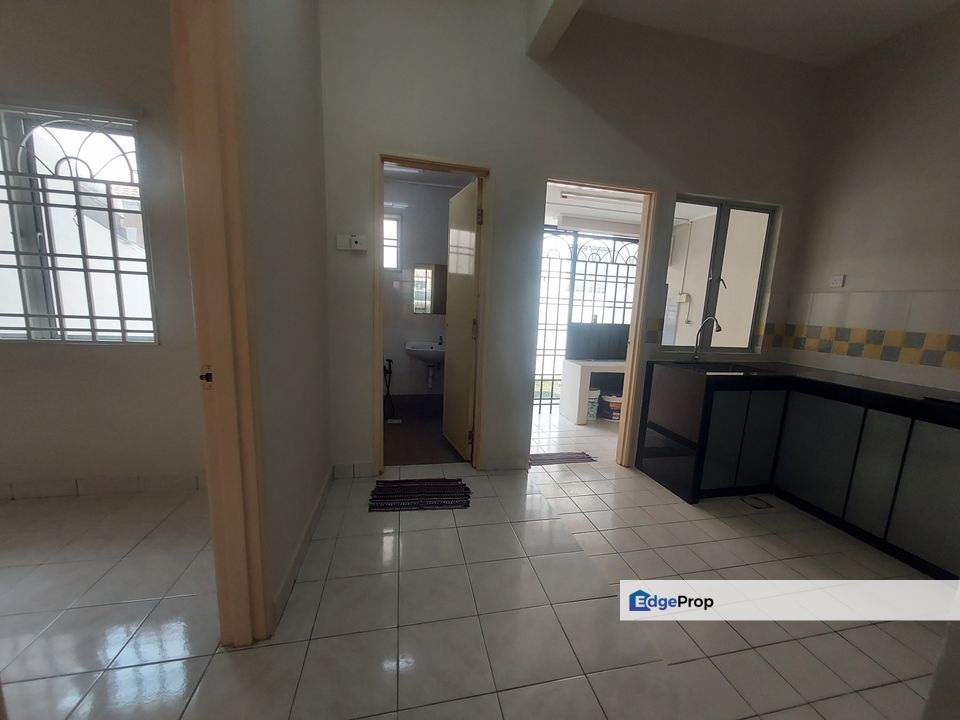 Newly painted, new kitchen cabinet, quiet area, Selangor, Shah Alam