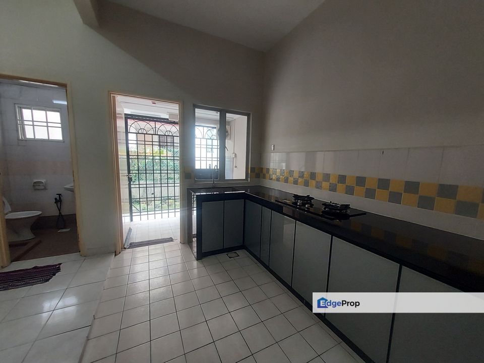 Newly painted, new kitchen cabinet, quiet area, Selangor, Shah Alam