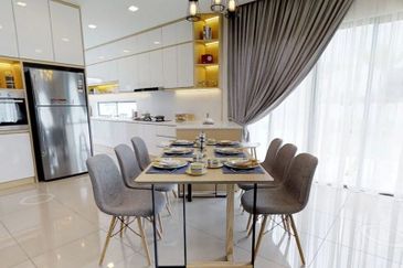 Topaz, Taman Putra Prima, Puchong