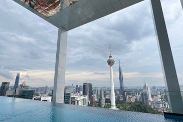 Face Platinum Suites