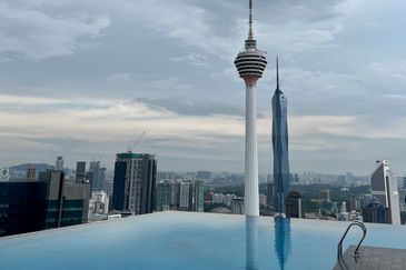 Face Platinum Suites