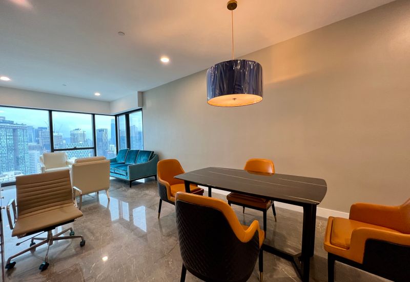 Face Platinum Suites