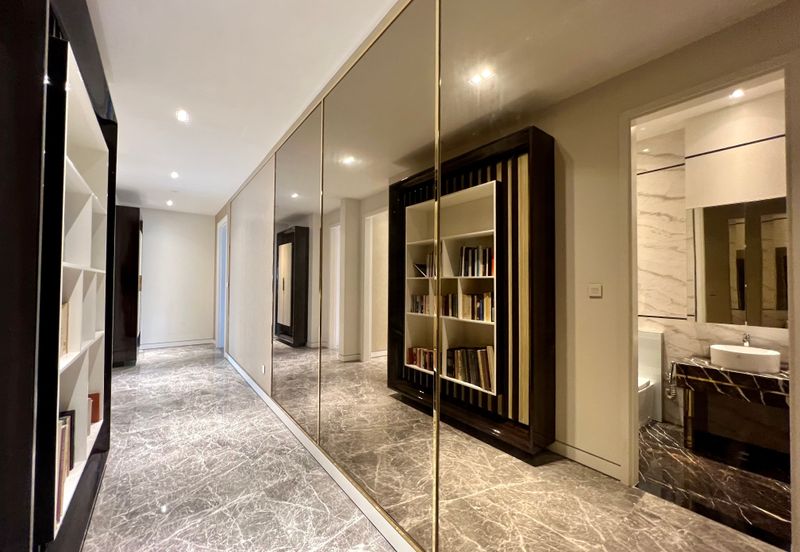 Face Platinum Suites