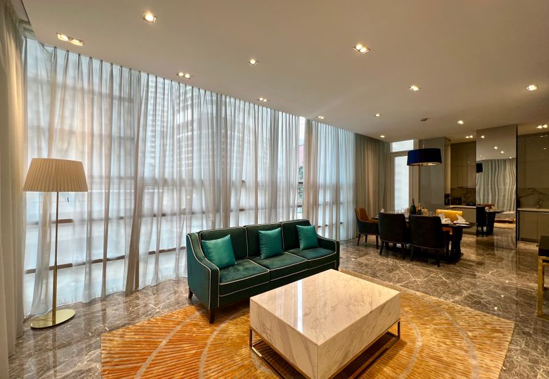 Face Platinum Suites