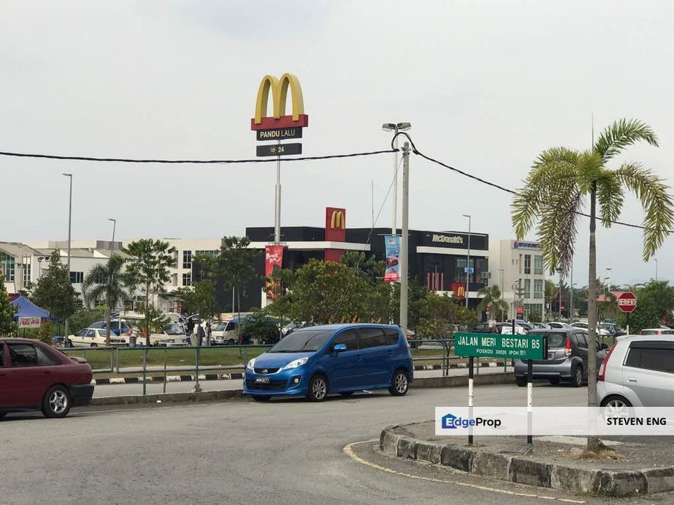 2 Storey FREEHOLD shoplot @ Taipan Festival Mall, Perak, Meru