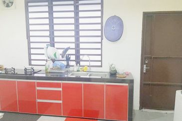 【Freehold】 Double Storey @ Meru Perdana