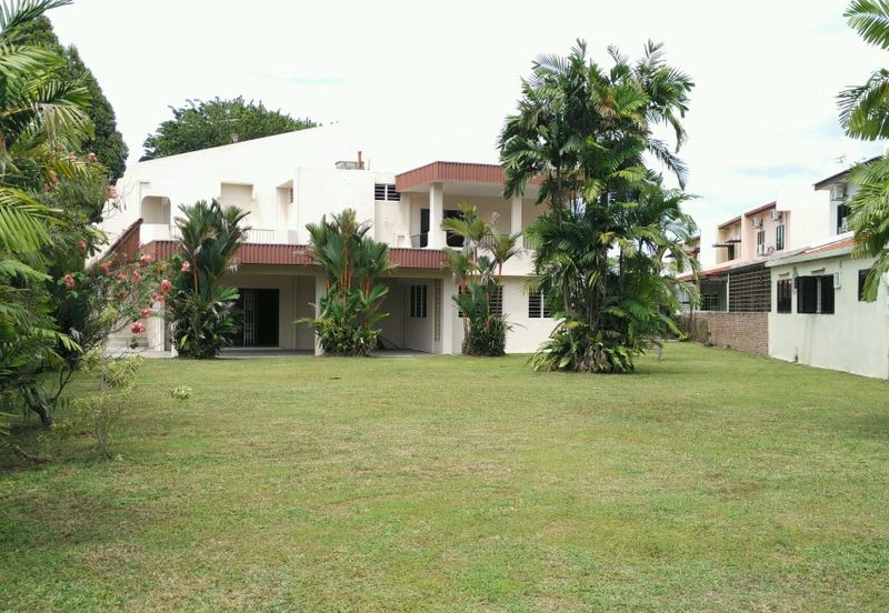 2 Storey【FREEHOLD + CORNER 】Ipoh Garden South