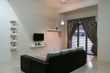 Double Storey, 22X75 Gated Guarded 【NICE 👍】