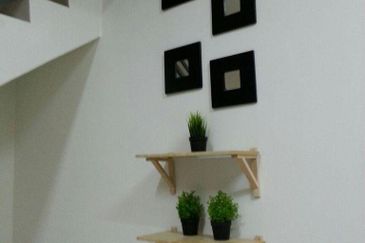 Double Storey, 22X75 Gated Guarded 【NICE 👍】