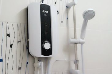 Fully Furnished 3R3B @ Sky Garden Condo