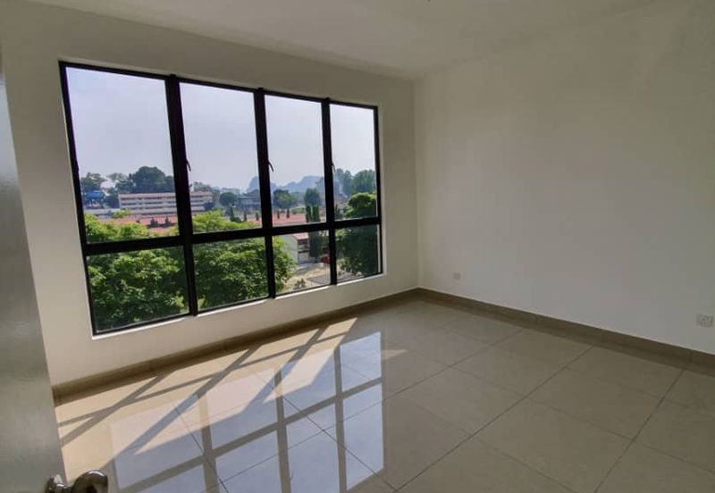 Upper East @ Tiger Lane