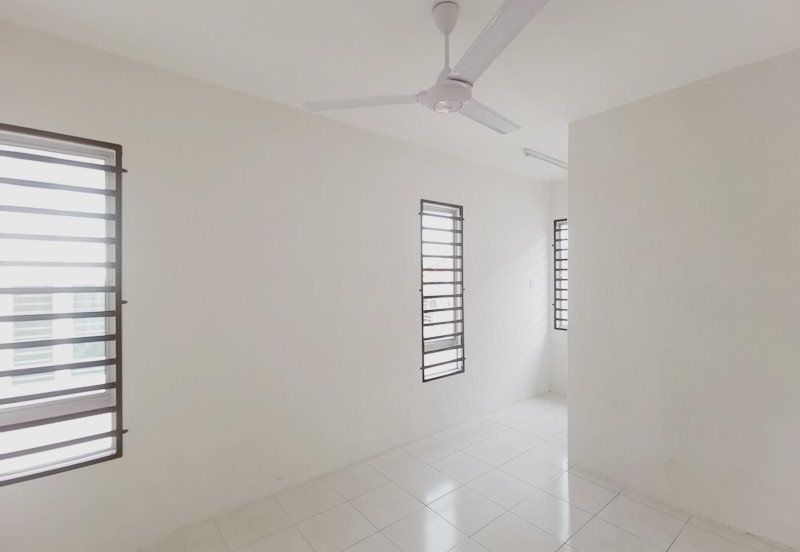 【RUMAH TEPI】2.5 Tingkat, Anjung Bercham, Ipoh