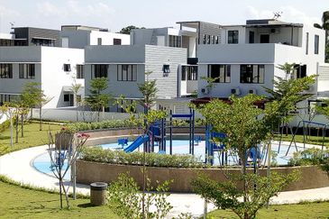 2.5 Storey Semi D, Luxury Twin Villas, Ipoh 