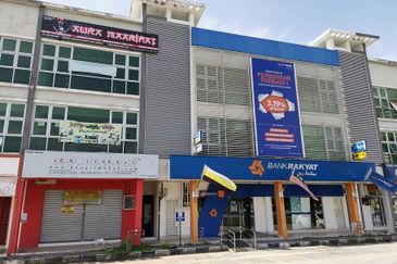 3 Storey Shoplot Meru Raya Ipoh