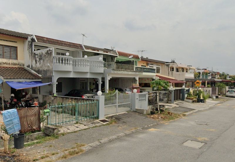 Double Storey, Taman Raja Izzuddin, Menglembu