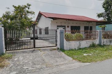 Single Storey Bungalow at Ampang, Ipoh