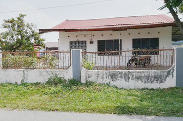 Single Storey Bungalow at Ampang, Ipoh