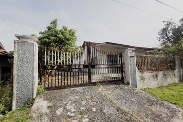 Single Storey Bungalow at Ampang, Ipoh