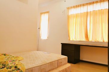 3 Storey Semi-Detached House @ Taman Pulai Mutiara