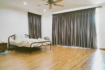 3 Storey Semi-Detached House @ Taman Pulai Mutiara