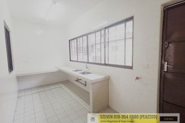 Double Storey Superlink, Endlot, Freehold, Klebang