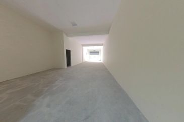 Double Storey Shoplot