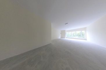 Double Storey Shoplot