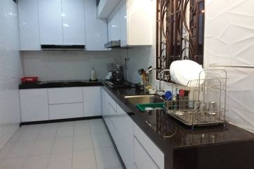 【NICE 👍】Double Storey Bungalow House