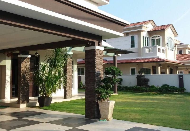 【NICE 👍】Double Storey Bungalow House