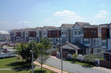 Tasek Square, 3 Storey Semi Detached, Freehold