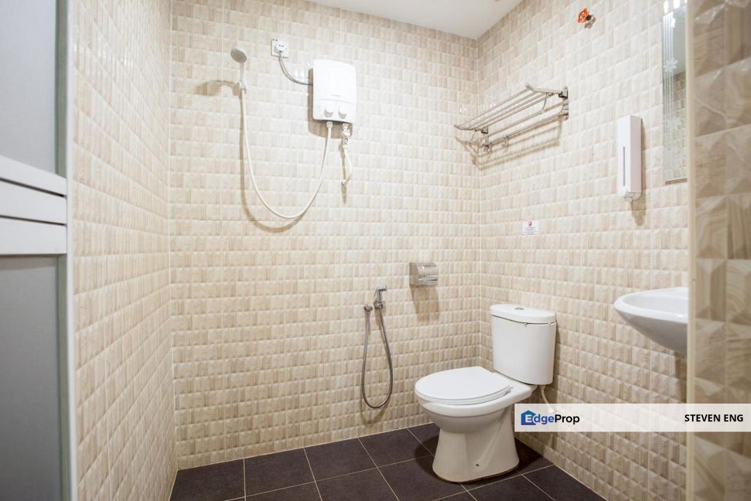 Premium and Well Established Hotel ( For Sale ), Perak, Sitiawan