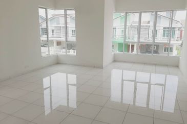 2 Storey Semi Detached, Parklane, Sri Klebang