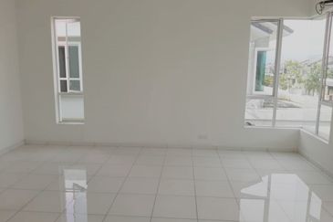 2 Storey Semi Detached, Parklane, Sri Klebang