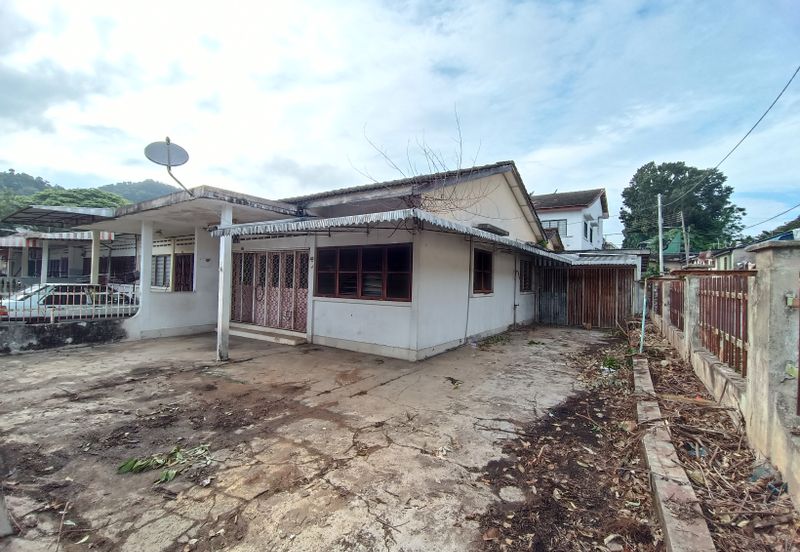 Single Storey Corner @ Taman Harilela, Rapat Baru