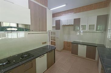 7,480sf FULLY RENOVATED Meru Valley Golf Resort, Ipoh