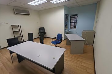 Jalan Pasir Puteh, Station 18