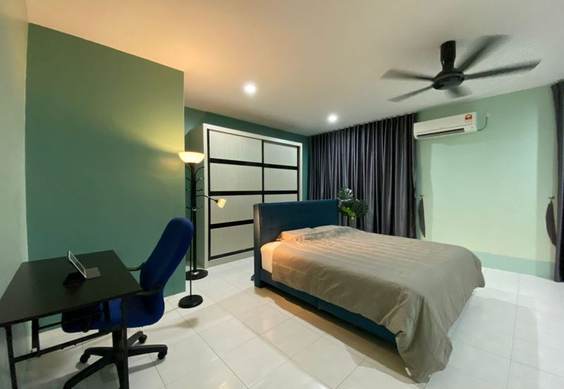 Double Storey Endlot with 10 Feet Extra Land