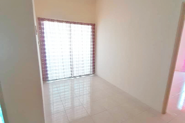 Semi-D Cluster Dua Tingkat Bandar Universiti, Seri Iskandar, Lake View