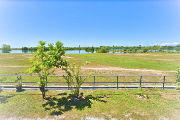 Semi-D Cluster Dua Tingkat Bandar Universiti, Seri Iskandar, Lake View