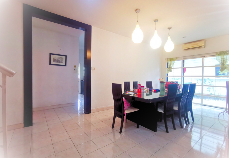 Double Storey Semi D Freehold, Spacious, Renovated Well-kept Condition
