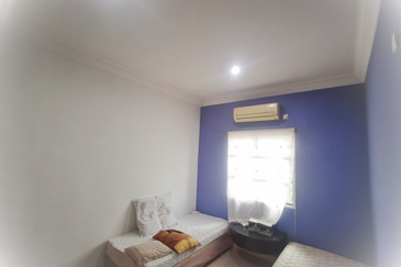 Double Storey Semi D Freehold, Spacious, Renovated Well-kept Condition