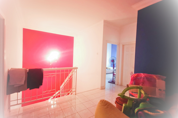 Double Storey Semi D Freehold, Spacious, Renovated Well-kept Condition