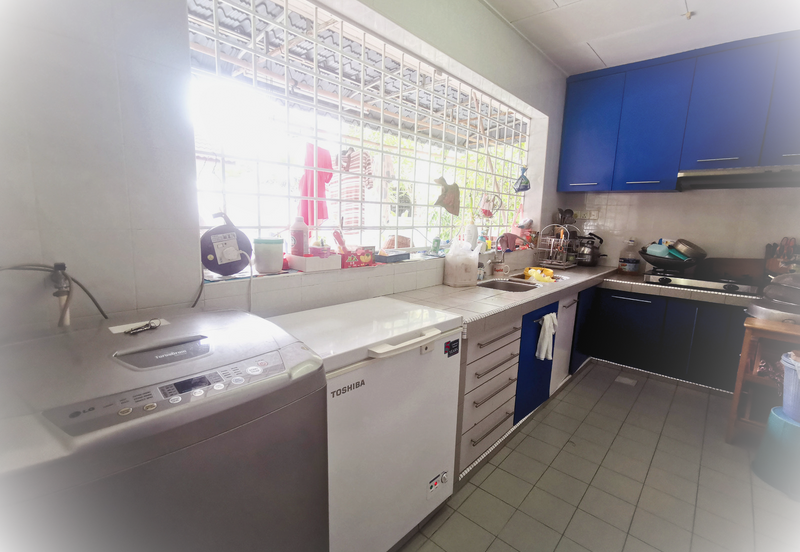 Double Storey Semi D Freehold, Spacious, Renovated Well-kept Condition